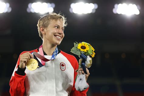 tokyo olympics quinn becomes first openly transgender athlete to win olympic medal at the games