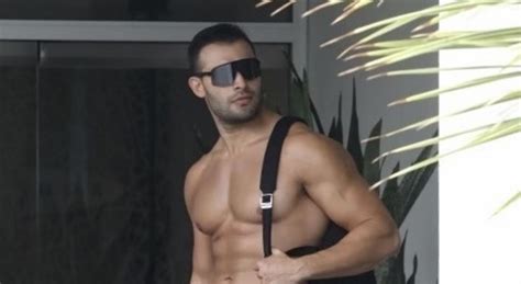 Sam Asghari Looks Ripped In New Shirtless Photos From Gym Session Sam