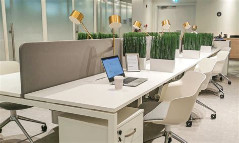 Hot Desk Vs Dedicated Desk Cloud Spaces
