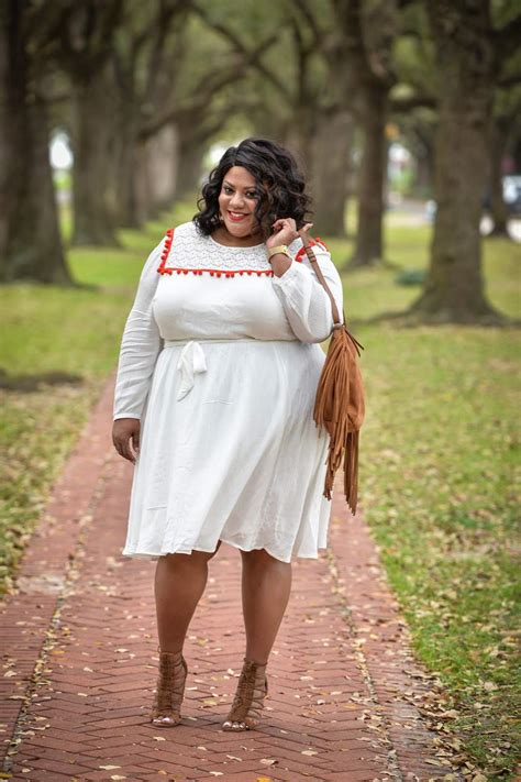 Fashion Spotlight Meet Plus Size Style Blogger The Real Sample Size