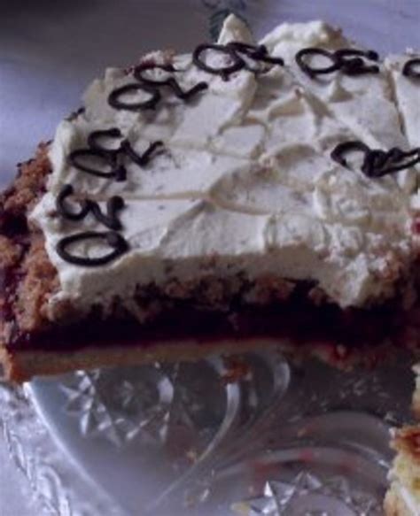 Découvrez la recette de feuerwehrkuchen à faire en 60 minutes. Feuerwehr-Kuchen - Rezept mit Bild - kochbar.de