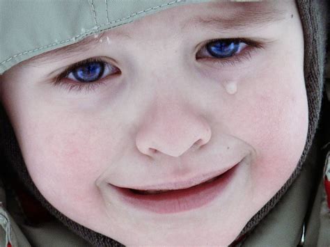 Free Download Sad Baby Face While Crying Wallpaper 1600x1200 For
