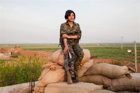 YPJ Kurdish Female Fighters In Syria Yann Renoult Photographies