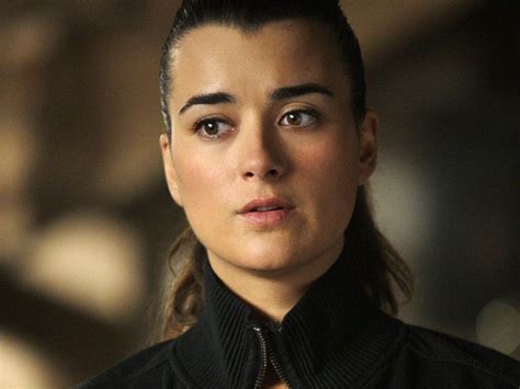 Cote De Pablo As Ziva David In Ncis Season 7 Wallpaper Hd Wallpaper