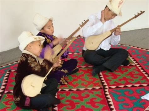 Handmade Kyrgyz Traditional Musical Instrument Komuz With A Etsy