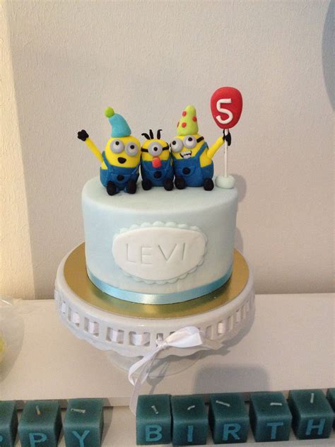 Damit bereiten sie dem geburtstagskind eine echte freude. Minion cake | Leckereien, Backen, Kuchen