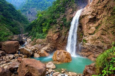 7 Wondrous Cherrapunji Waterfalls For Your Itinerary