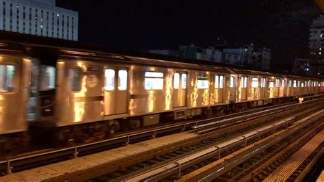 Bronx New York 4 Trains At The 161st Street Yankee Stadium Station