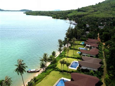 Top usps of the village coconut island beach resort are : Village Coconut Island en Phuket - Phang Nga (provincias ...