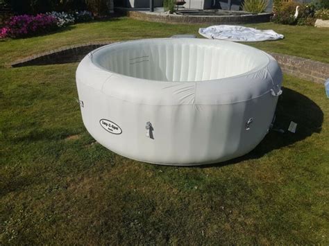 Bestway Lay Z Spa Paris Inflatable Hot Tub 4 6 People Led Lighting For Sale From United Kingdom