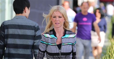starving herself tara reid steps out showing scary skinny pin thin legs