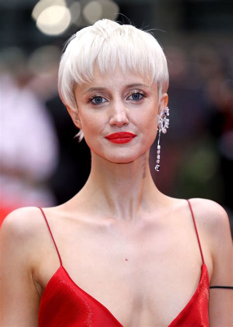 As we all know, short hair is the ideal choice for those who want to keep it casual and easy. Andrea Riseborough Pixie - Short Hairstyles Lookbook ...