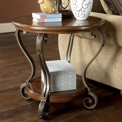 Signature Design By Ashley Nestor 218 10727 8 Round End Table