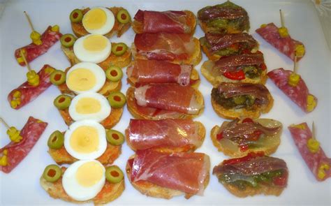 Receta de los dedos de queso faciles los fingers, dedos o palitos de queso son un aperitivo muy conocido en el restaurante. RECETAS DE MI MADRE Y MIAS: Entremeses variados