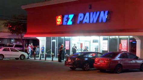 Customer Shot During Pawn Shop Robbery In Southwest Houston Abc13 Houston