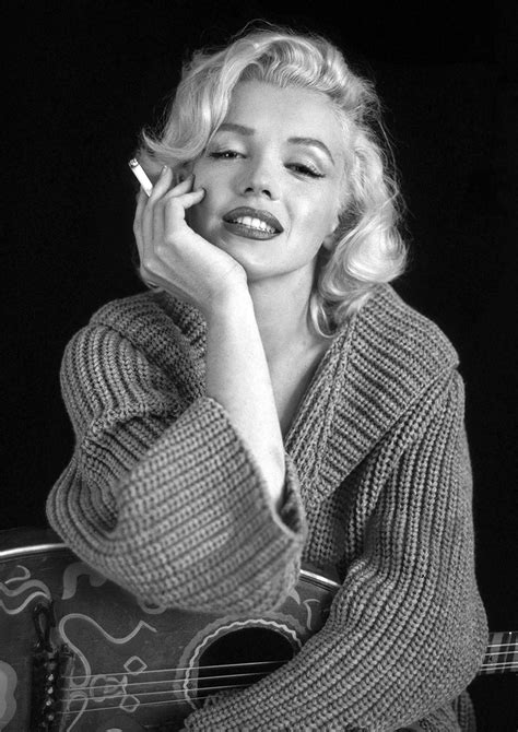 Gangster Marilyn Monroe Wallpaper