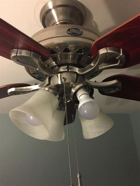 This hunter ceiling fan is beautiful, boasting rich, dark tones paired with soft amber glass globes. Help finding a rare light shade for Hunter ceiling fan ...