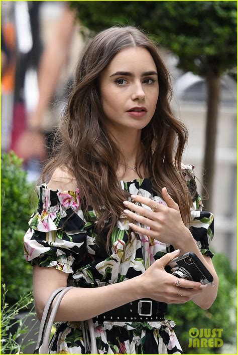 Photo Lily Collins New Looks Emily Paris Filming Photo Just Jared