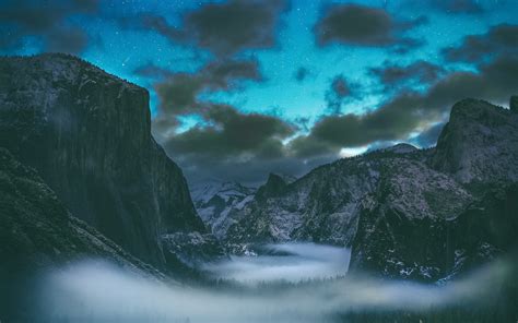 Download Wallpaper 3840x2400 Mountains Starry Sky Fog Clouds 4k