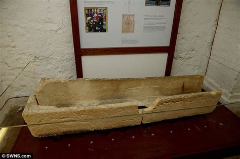 Unique 800 Year Old Stone Coffin Is Damaged In Southend Express Digest