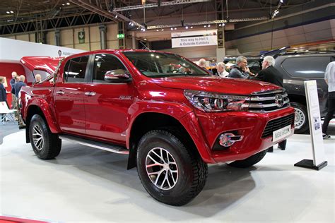 Free shipping on orders over $25 shipped by amazon. Toyota launches Hilux AT35 at CV Show 2018 - new Arctic Trucks built monster pickup | Parkers