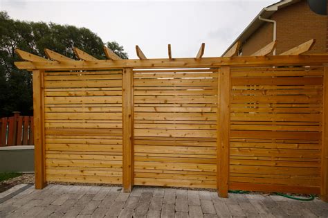 Cedar Privacy Wall Modern Patio Toronto By Me Contracting Houzz