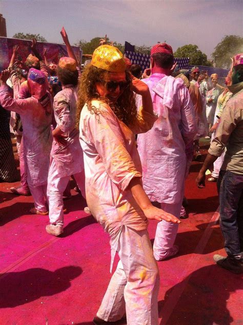 Foreign Tourists Celebrate Holi By The Taj Mahal In Agra India Today