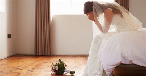 Bride Reads Out Cheating Fiancés Racy Affair Texts Instead Of Vows At