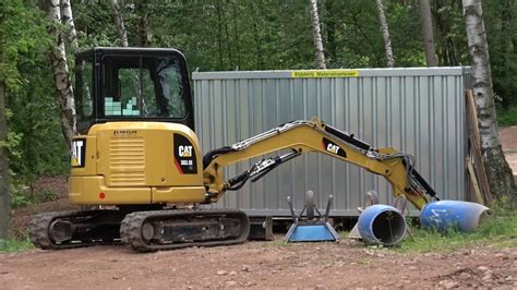 The cat 303.5e cr delivers high performance in a compact radius design to help you work in the tightest applications. Caterpillar CAT 303.5E CR excavator (technical specs ...