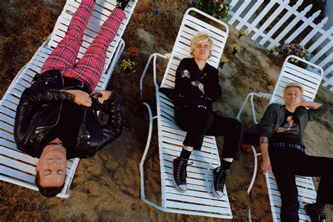 Green Day Release New Single Dilemma From Upcoming Album Saviors