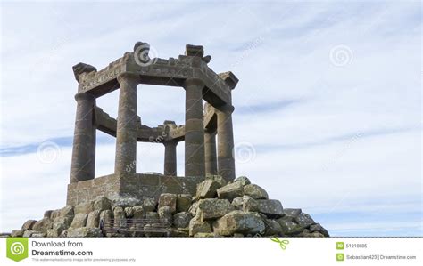Jacobo vi de escocia y i de inglaterra, en un cuadro atribuido a j. Monumento De Guerra, Stonehaven, Escocia Imagen de archivo ...