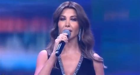 نانسي عجرم تفتتح حفل ملكة جمال لبنان بأغنيتها إلى بيروت الأنثى صور وفيديو خبر في الفن