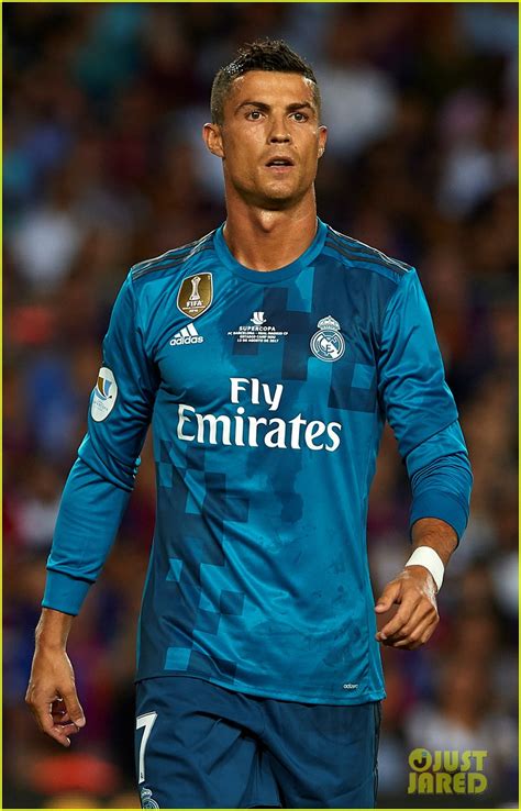 Foto Cristiano Ronaldo Biodata Cristiano Ronaldo Lengkap Dengan Foto