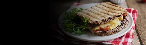 Carefully remove sandwich with plastic spatula. Breakfast Sandwich | George Foreman