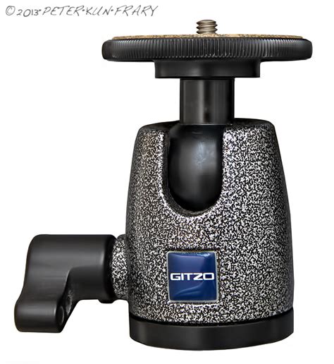 Gitzo G1177M Magnesium 1 Series Ball Head Review • Manfrotto 323 RC2