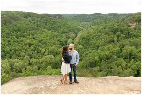 Red River Gorge Hiking Engagement Session At Cloud Splitter