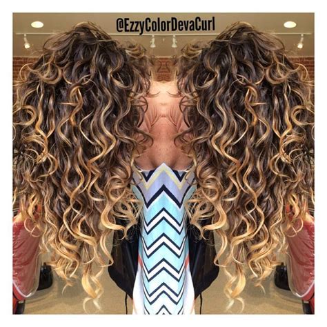 Pin By Jennyfer Kaya On Hair Hair Styles Ombre Curly Hair Curly