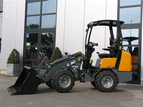 Giant Compact Wheel Loaders New And Demonstrator
