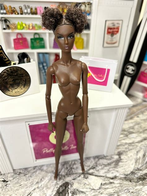 Nuface Unknown Source Lilith Blair Nude W Club Integrity Toys Fashion