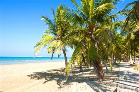 Explore oman holidays and discover the best time and places to visit. Beste Reisezeit Oman - Alle Infos zum Klima und Wetter