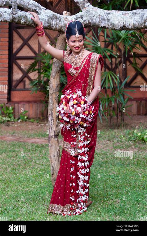 Top 116 Sri Lankan Wedding Saree Vn