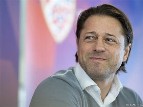 Nordmazedonien kämpfte verbissen, hatte letztlich aber kein glück mehr, während malinowski auf der anderen seite das 3:1 vergab. Fußball » News » Helgi Kolviðsson wird Liechtenstein-Teamchef