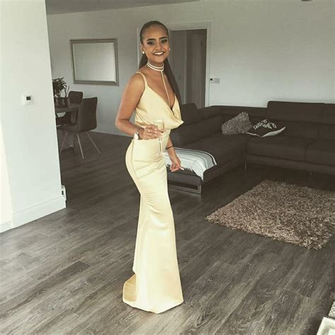 Midfielder mason mount put four images on his instagram story one after the other, and he focused on n'golo kante's adorable smile after the winning goal went in! Meet Mason Mount's stunning girlfriend Chloe Wealleans-Watts