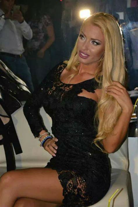 Ultimile articole interesante aparute care contin cautarea bianca dragusanu nemachiata. Loredana Chivu este în depresie! Asistenta păcătoasă ...