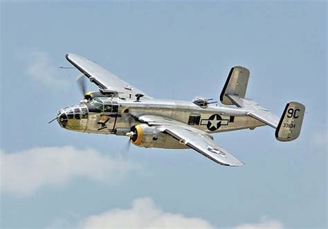 B 25 Bomber Returning To Kendallville Airport News Sun