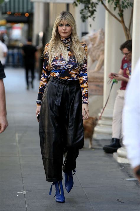 „ich hasse rot, ich finde mich. Heidi Klum - Arrives to the Germanys Next Topmodel Set in LA-16 | GotCeleb