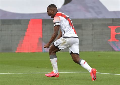 Das vermeldeten die „xeneizes am samstag. Luis Advíncula a un paso de jugar por el Boca Juniors de ...