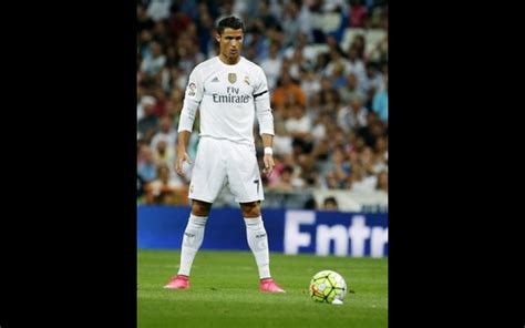 Marcelo rebelo de sousa, que falava esta manhã aos jornalistas, em lisboa, durante as comemorações do 5 de outubro, pediu que se deixe o jogador da juventus, de 32 anos, é acusado por kathryn mayorga, que diz ter sido violada por cristiano ronaldo a 13 de junho de 2009 durante. Cristiano Ronaldo Saiba o que o craque ofereceu a Marcelo ...