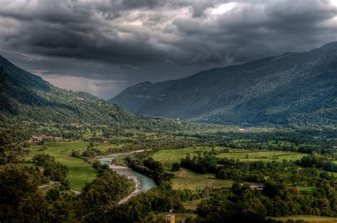 Fondo de Pantalla Paisaje Rio entre montañas | Imagenes Hilandy