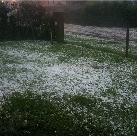 Granizo y tormenta sorprende a pobladores. Sierra de los Padres, cubierta de granizo « Diario La ...